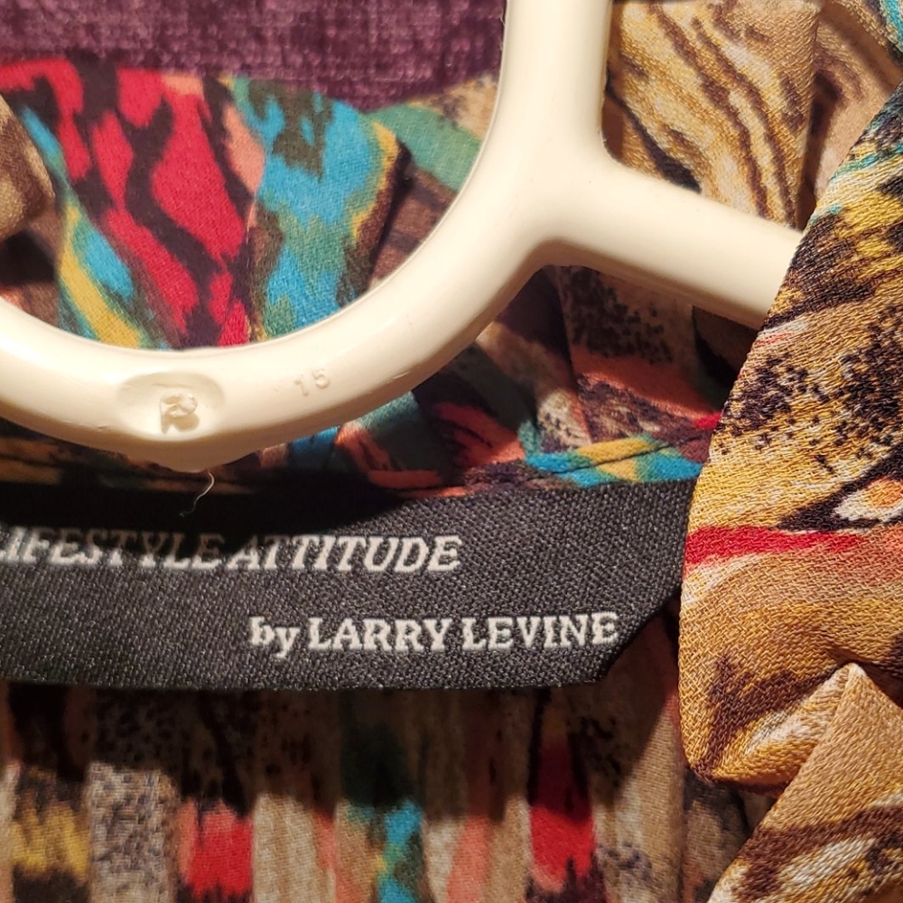 Blouse - Picture 2 of 3